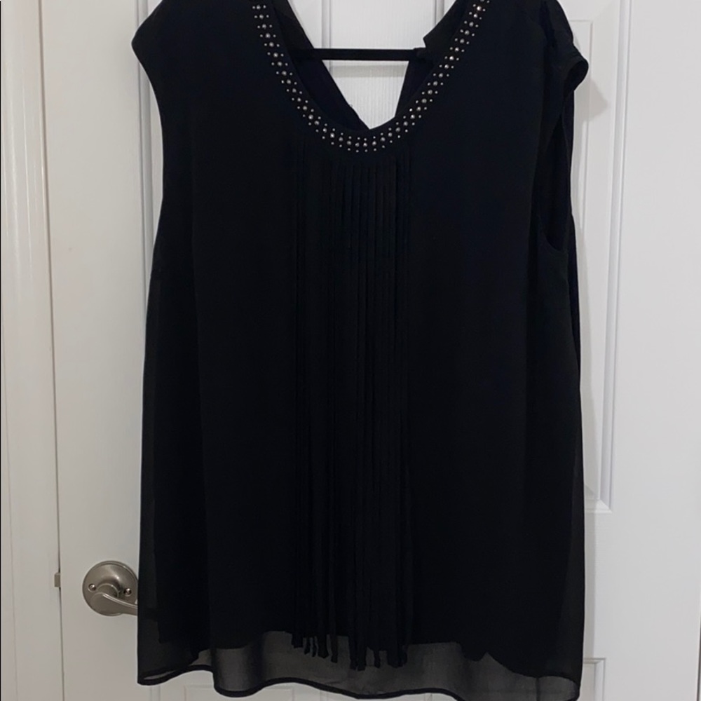 Black sleeveless blouse
